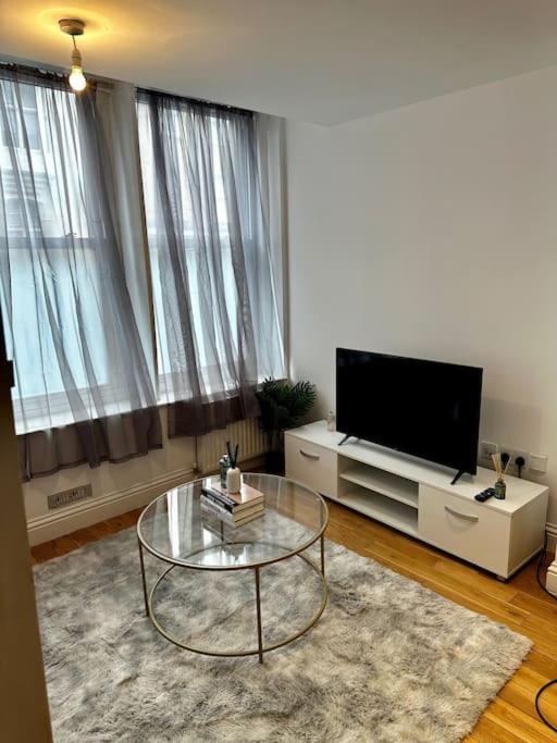 Appartamento Amazing 2Bed2Bath Edgeware Londra Esterno foto